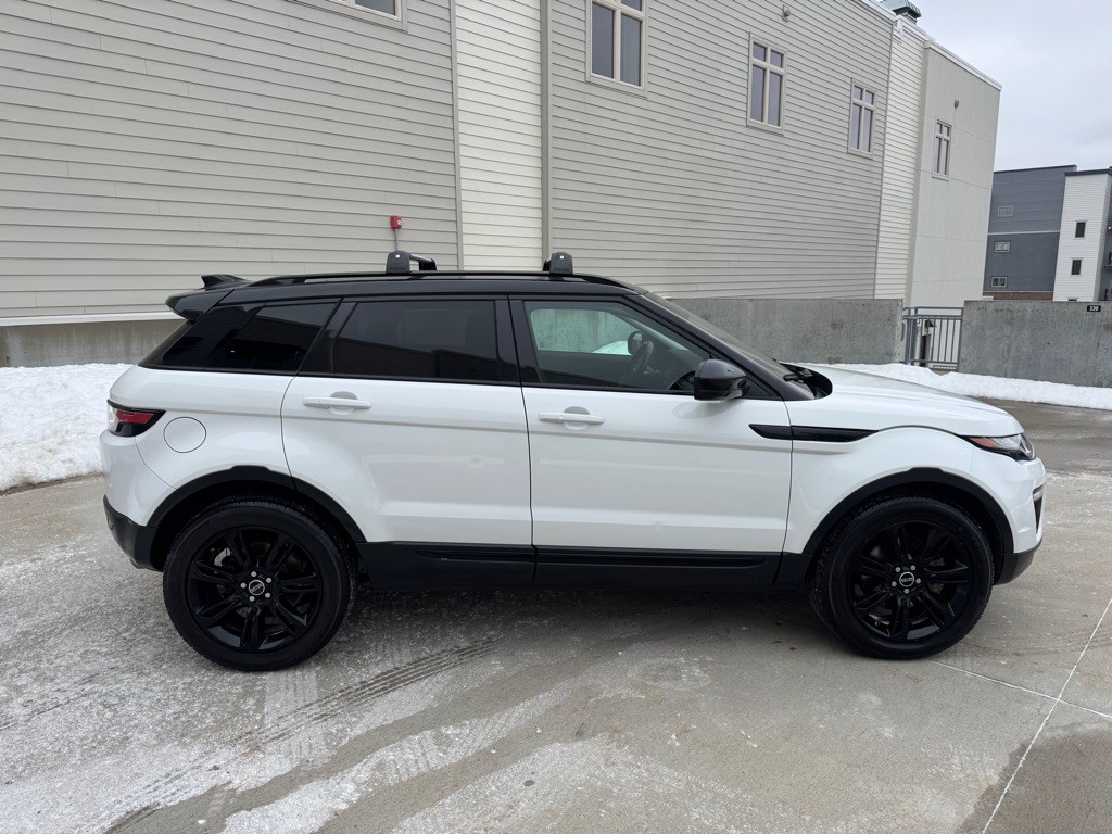 2018 Land Rover Range Rover Evoque Image 2