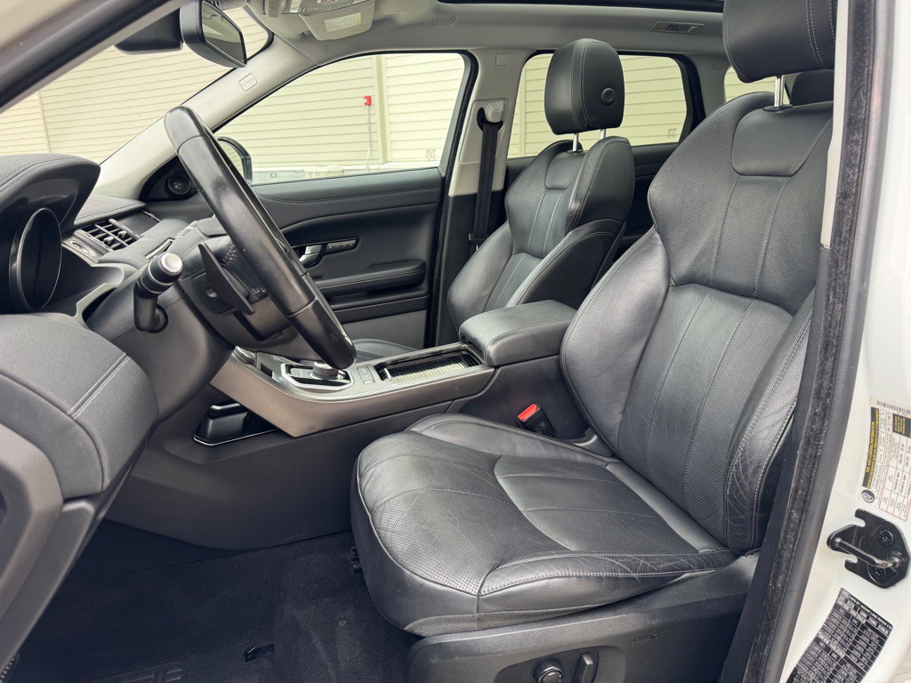 2018 Land Rover Range Rover Evoque Image 11