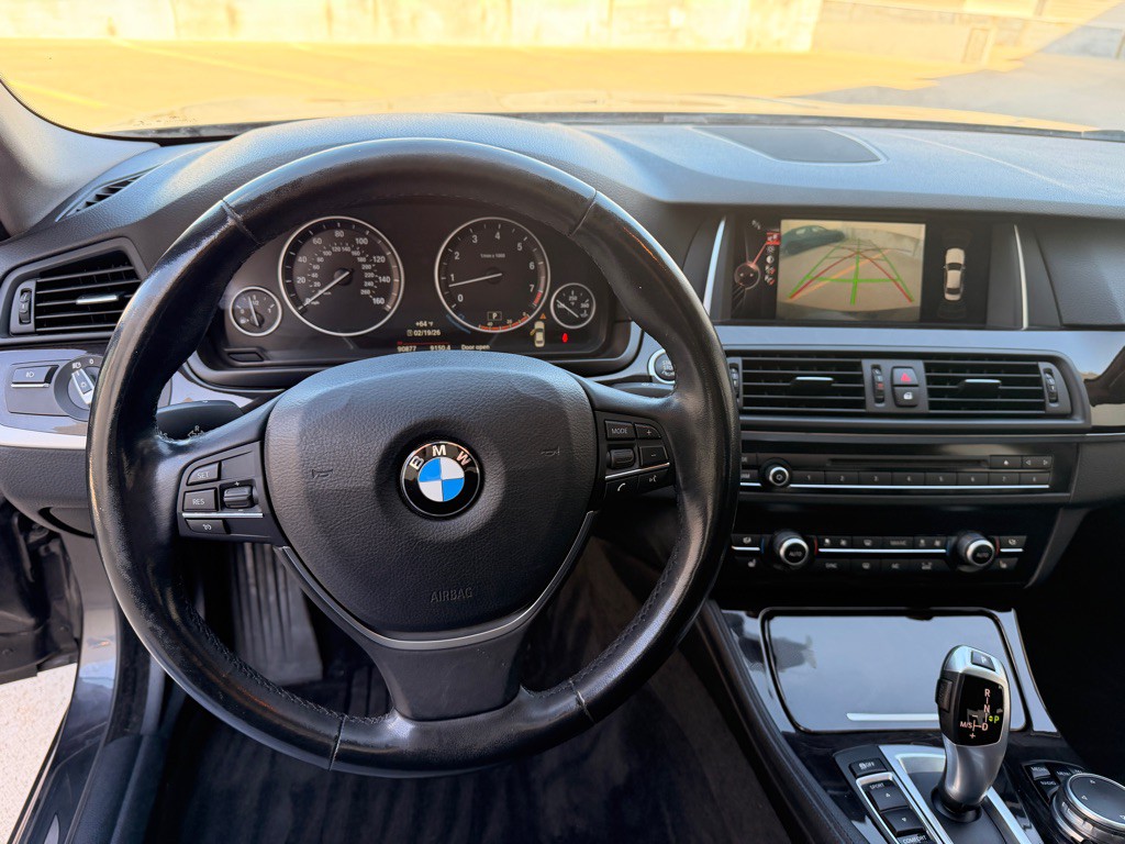 2015 BMW 5 Series Image 11