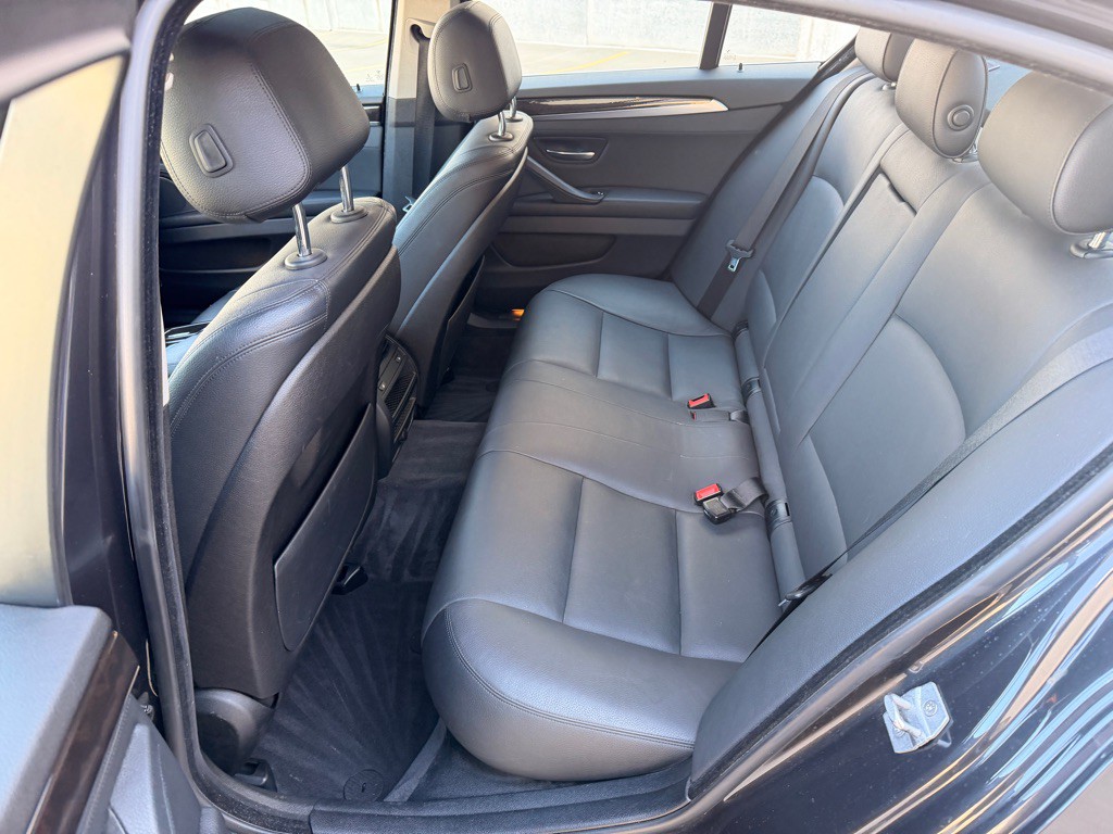 2015 BMW 5 Series Image 14
