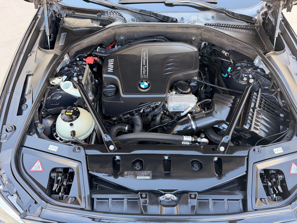 2015 BMW 5 Series Image 22