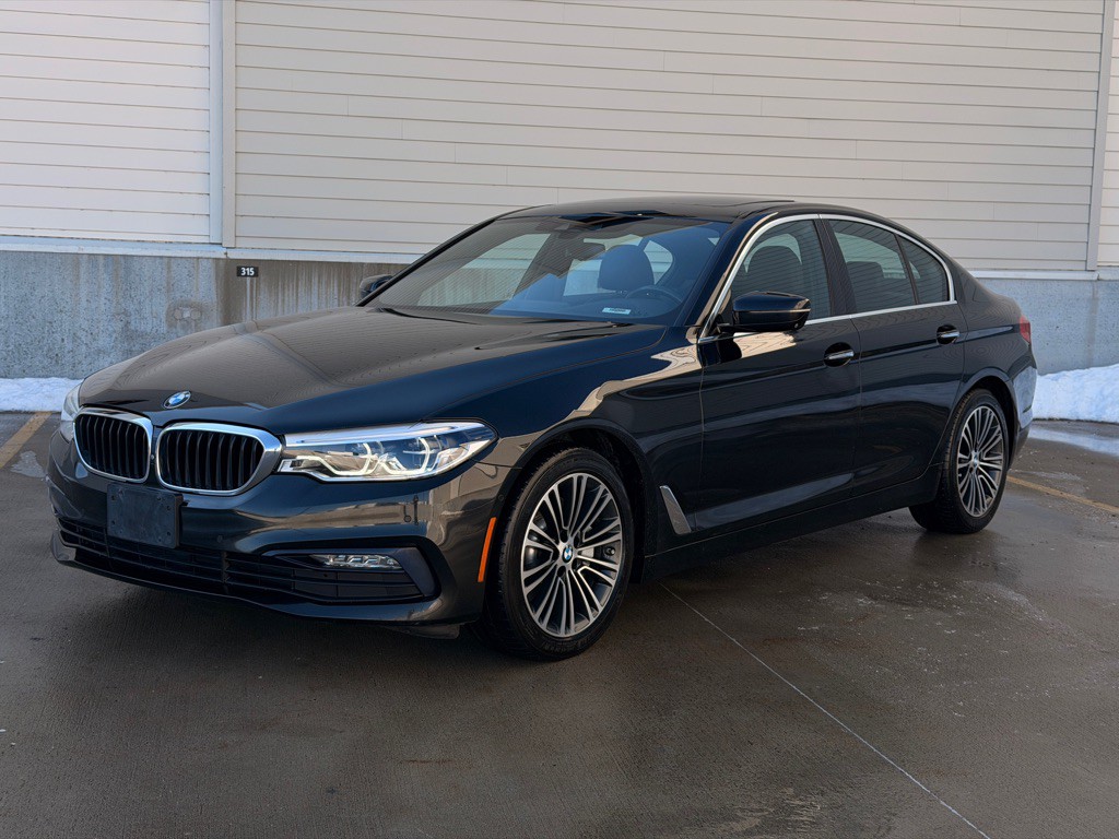 2017 BMW 5 Series Image 3