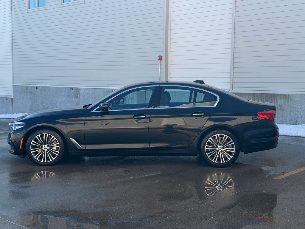 2017 BMW 5 Series Image 4