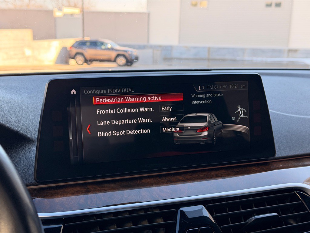 2017 BMW 5 Series Image 15