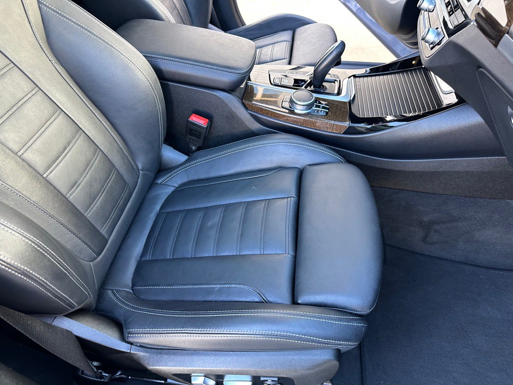 2018 BMW X3 Image 25