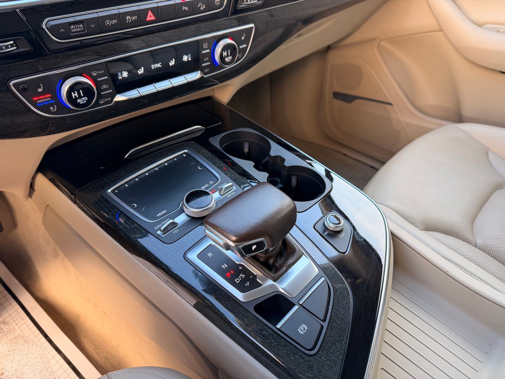 2019 Audi Q7 Image 13