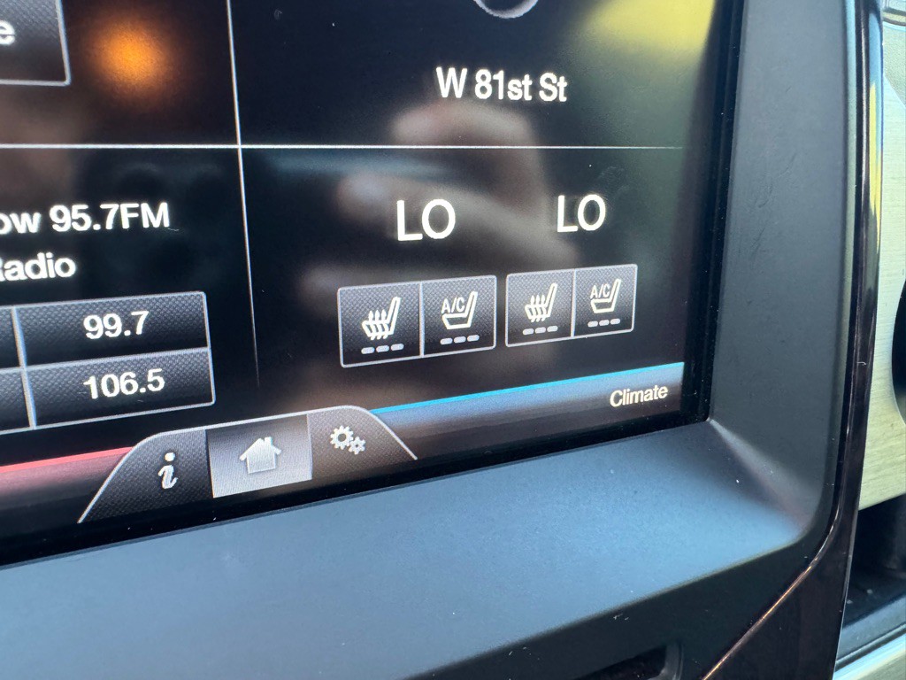 2014 Ford F-150 Image 21