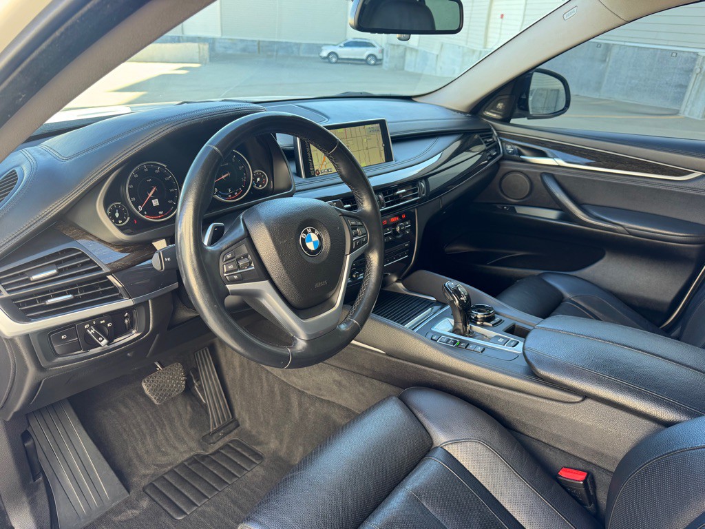 2015 BMW X6 Image 13