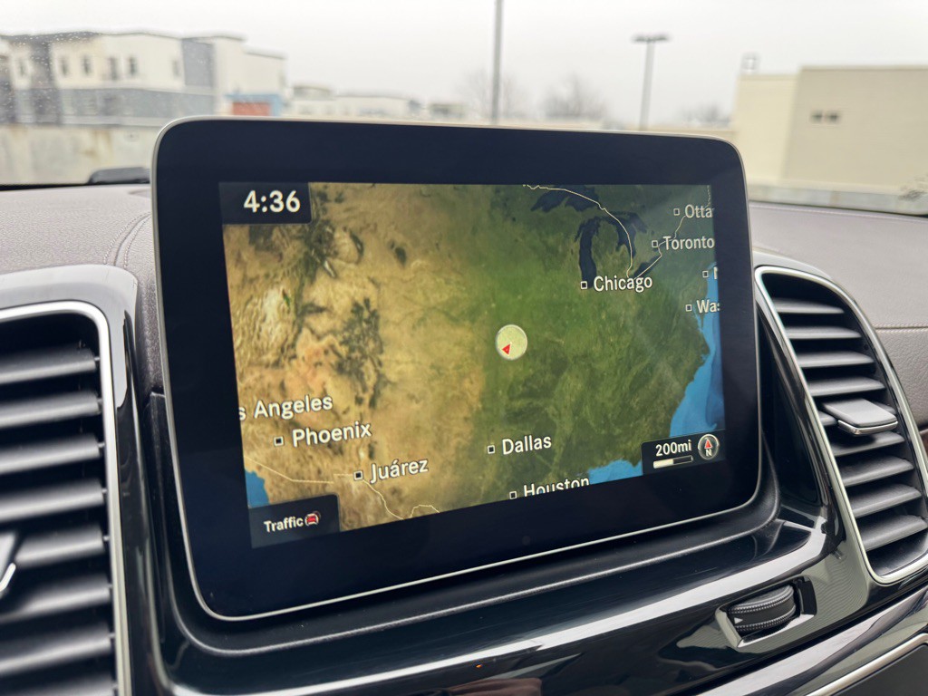 2017 Mercedes-Benz GLS-Class Image 17