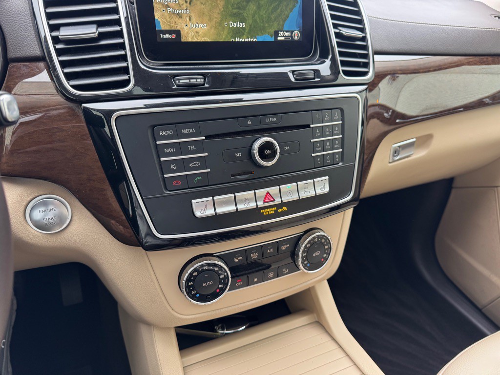 2017 Mercedes-Benz GLS-Class Image 19