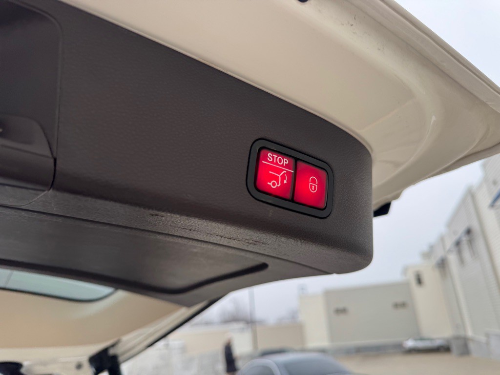 2017 Mercedes-Benz GLS-Class Image 27