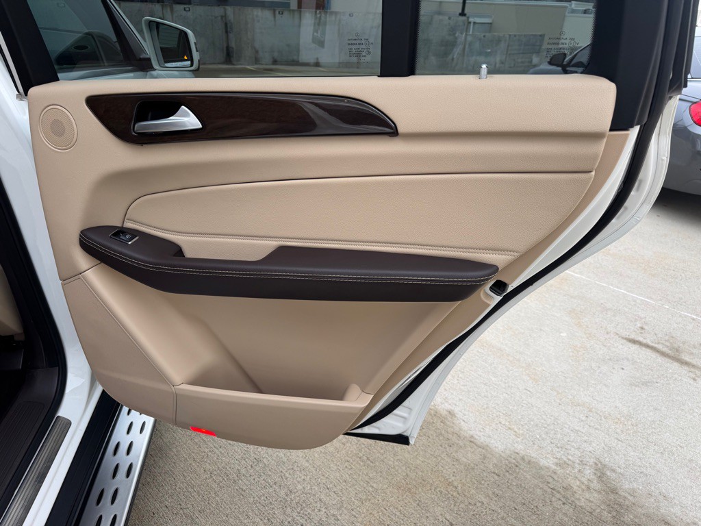 2017 Mercedes-Benz GLS-Class Image 28