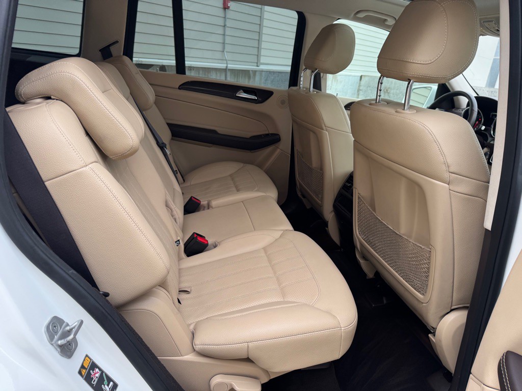 2017 Mercedes-Benz GLS-Class Image 29