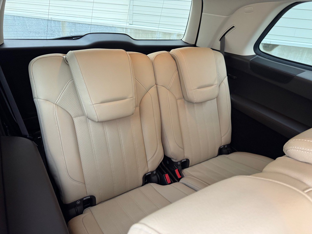 2017 Mercedes-Benz GLS-Class Image 30