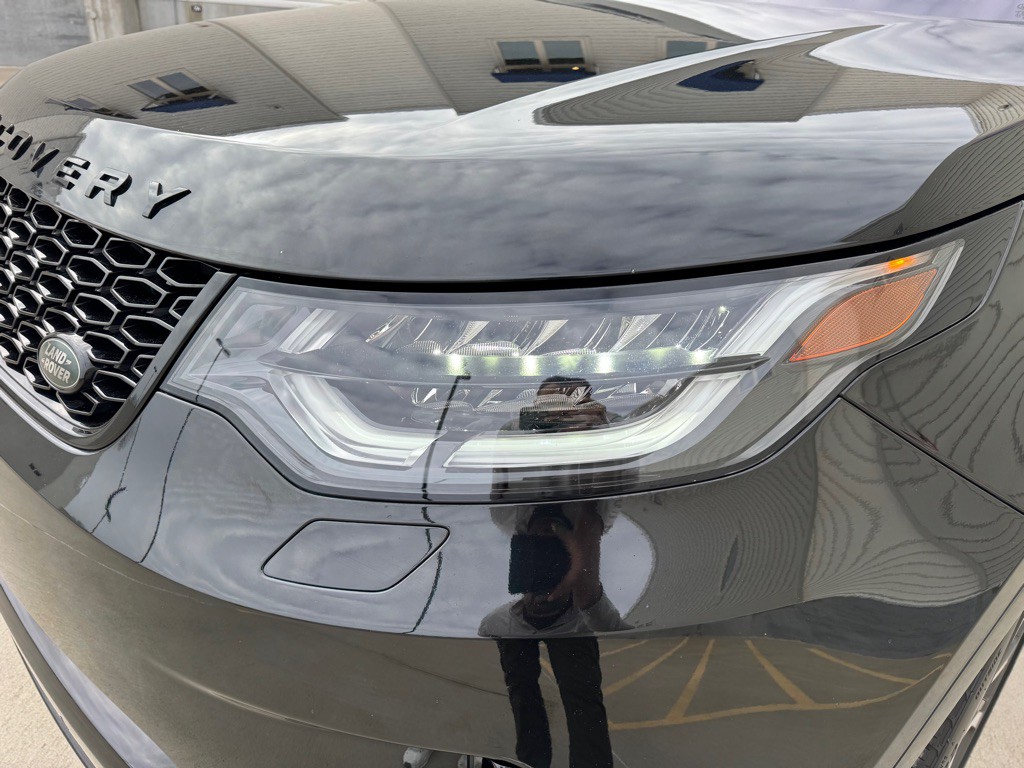 2017 Land Rover Discovery Image 9