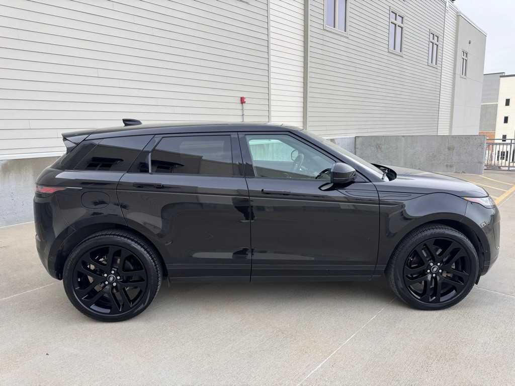 2020 Land Rover Range Rover Evoque Image 2