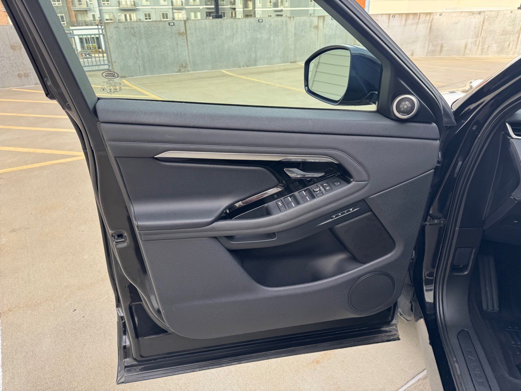 2020 Land Rover Range Rover Evoque Image 10