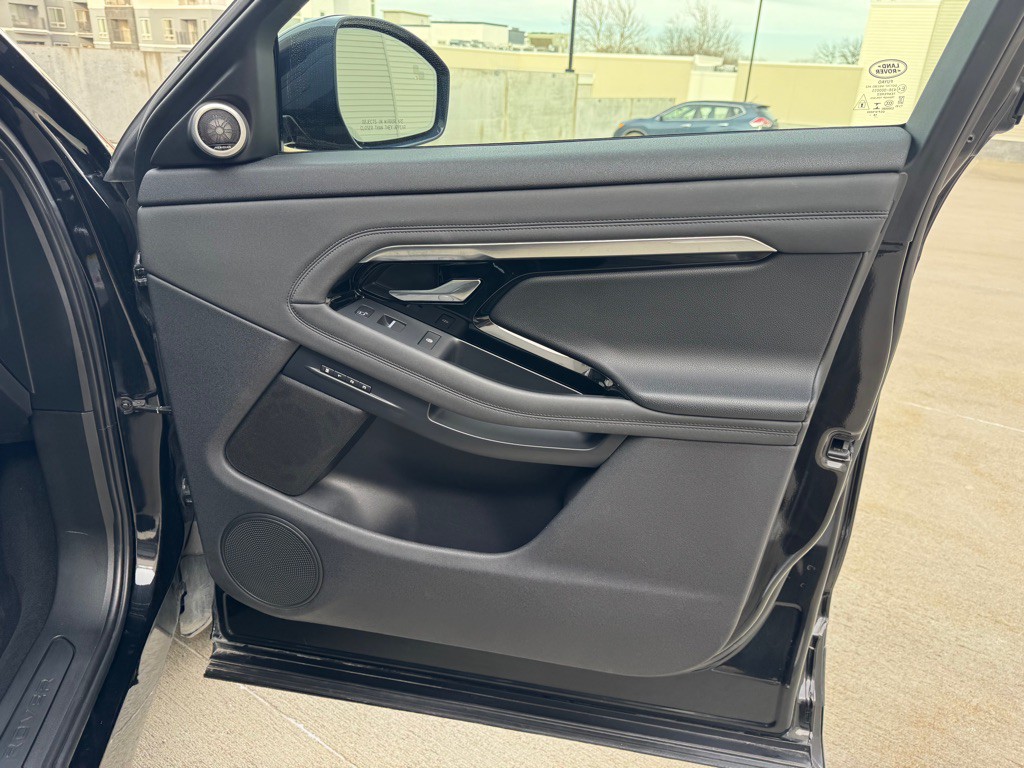 2020 Land Rover Range Rover Evoque Image 29