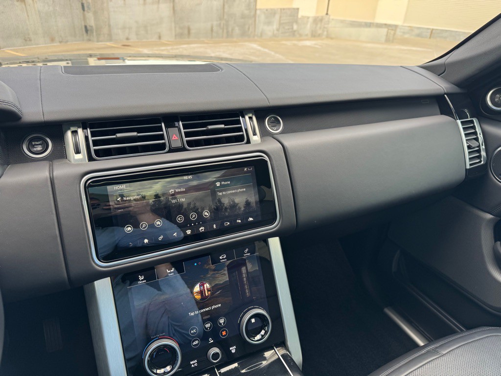 2018 Land Rover Range Rover Image 17