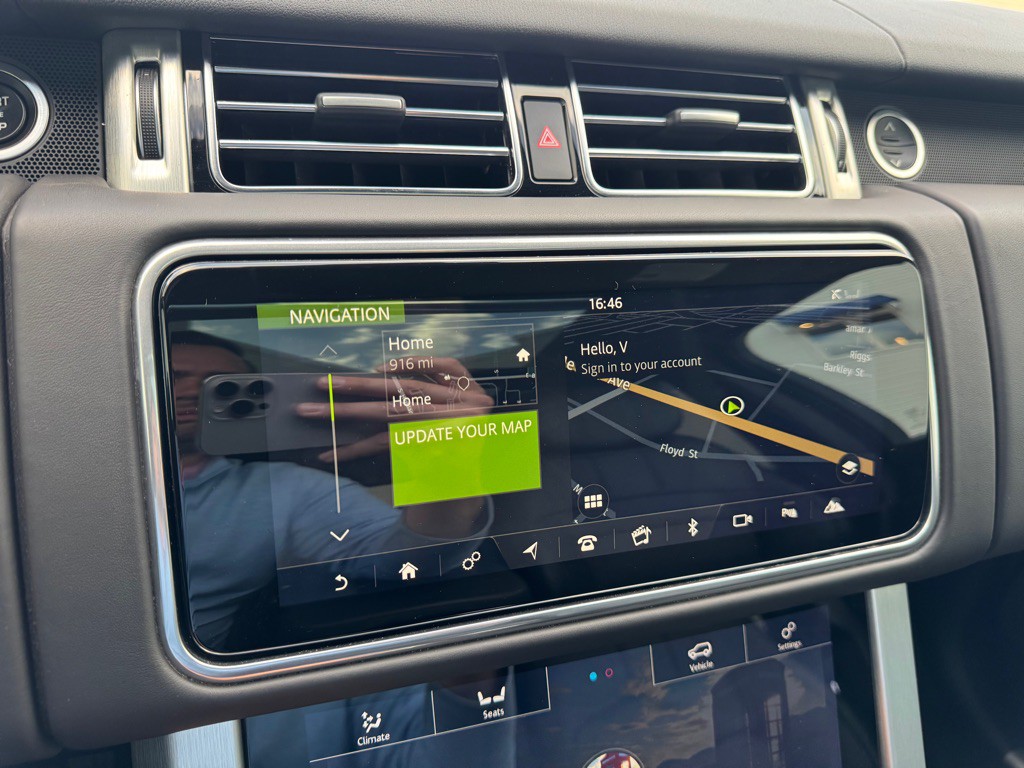 2018 Land Rover Range Rover Image 19