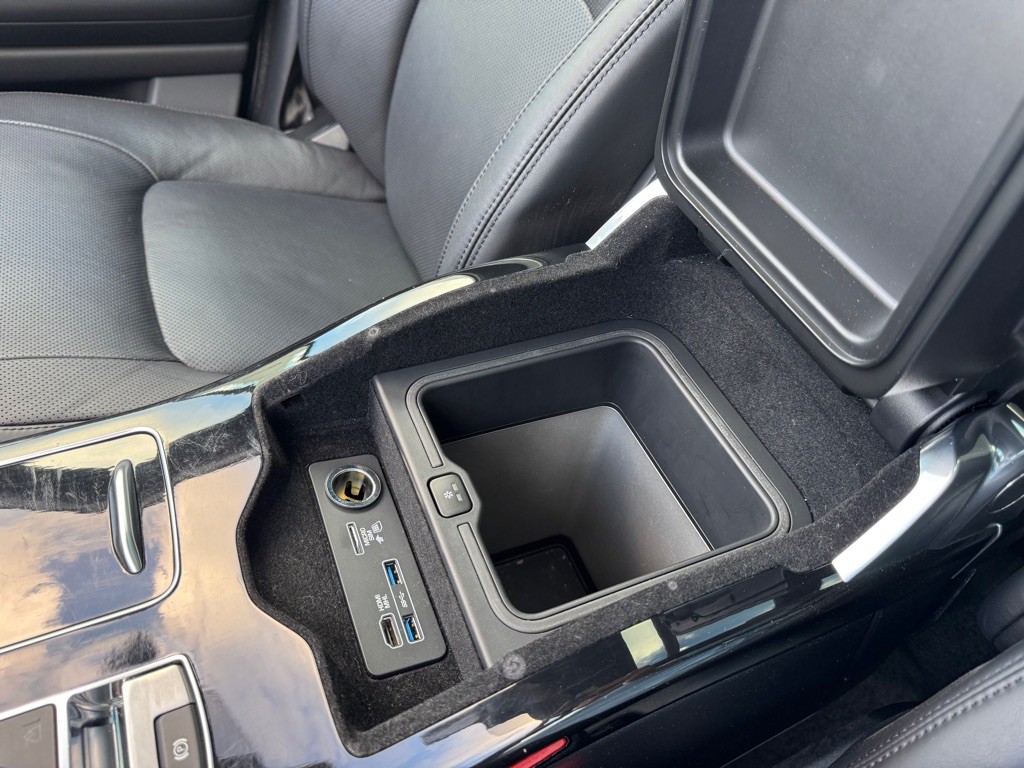 2018 Land Rover Range Rover Image 22