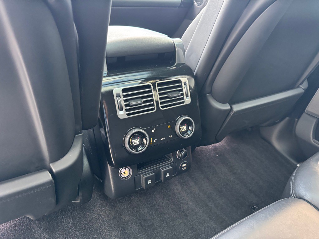 2018 Land Rover Range Rover Image 26