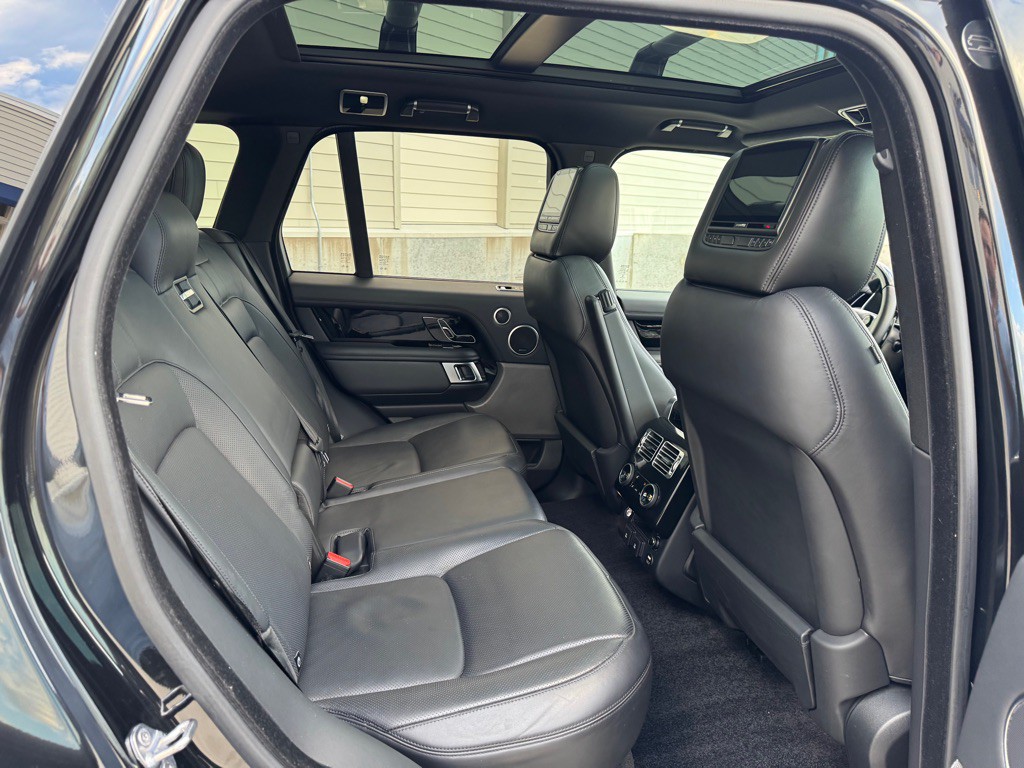 2018 Land Rover Range Rover Image 29