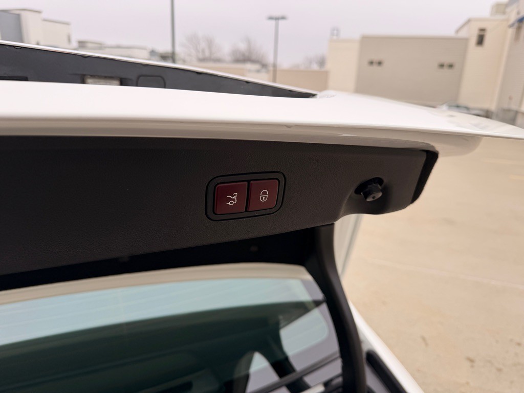 2014 Mercedes-Benz E-Class Image 18