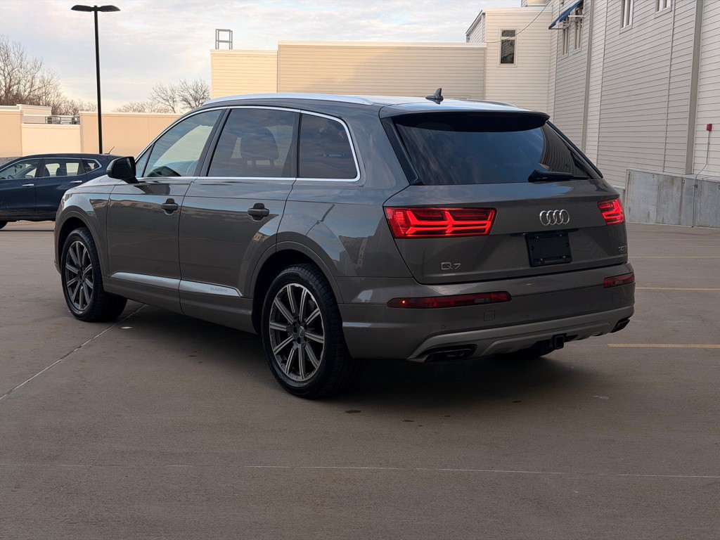 2017 Audi Q7 Image 5