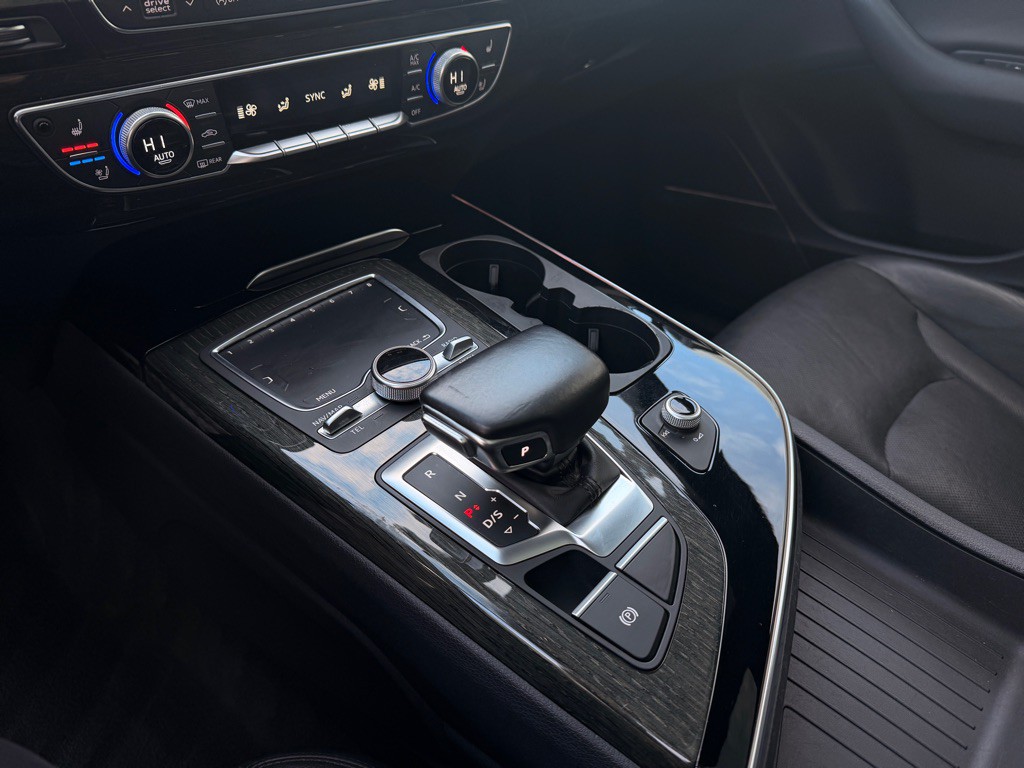 2017 Audi Q7 Image 14