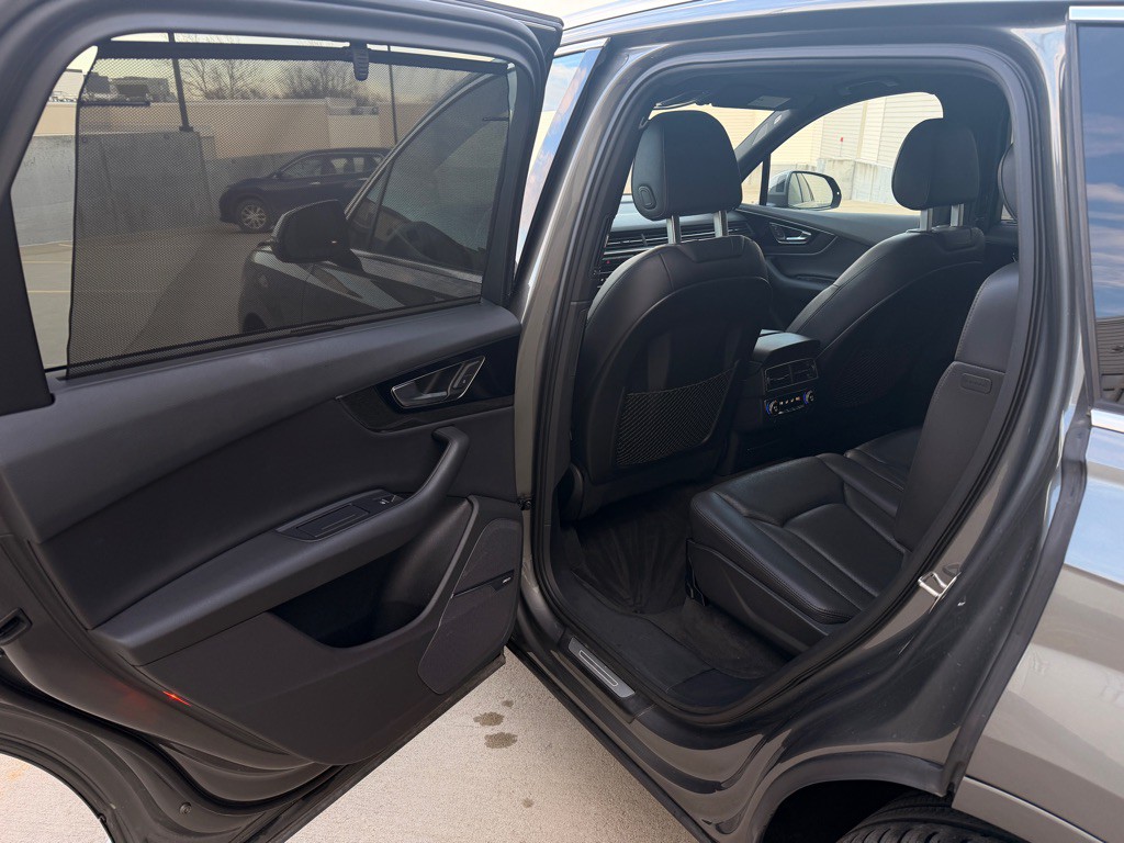 2017 Audi Q7 Image 20