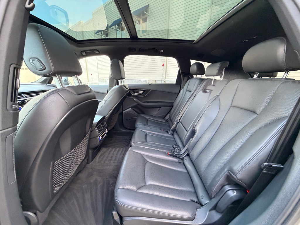 2017 Audi Q7 Image 21