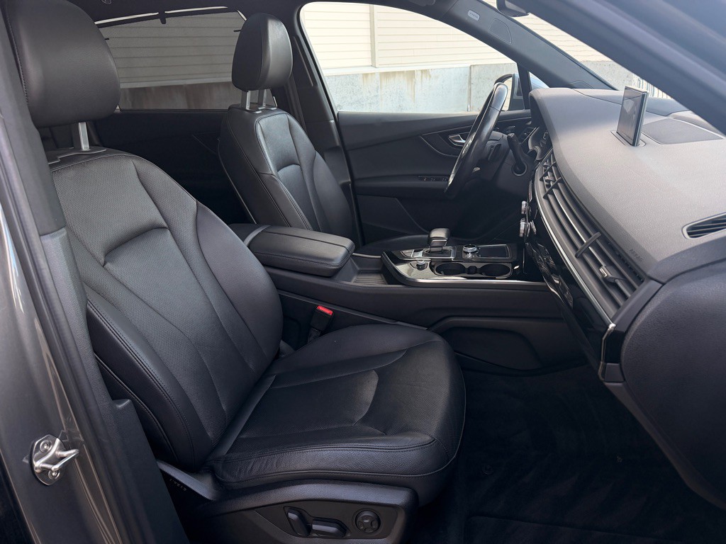 2017 Audi Q7 Image 29