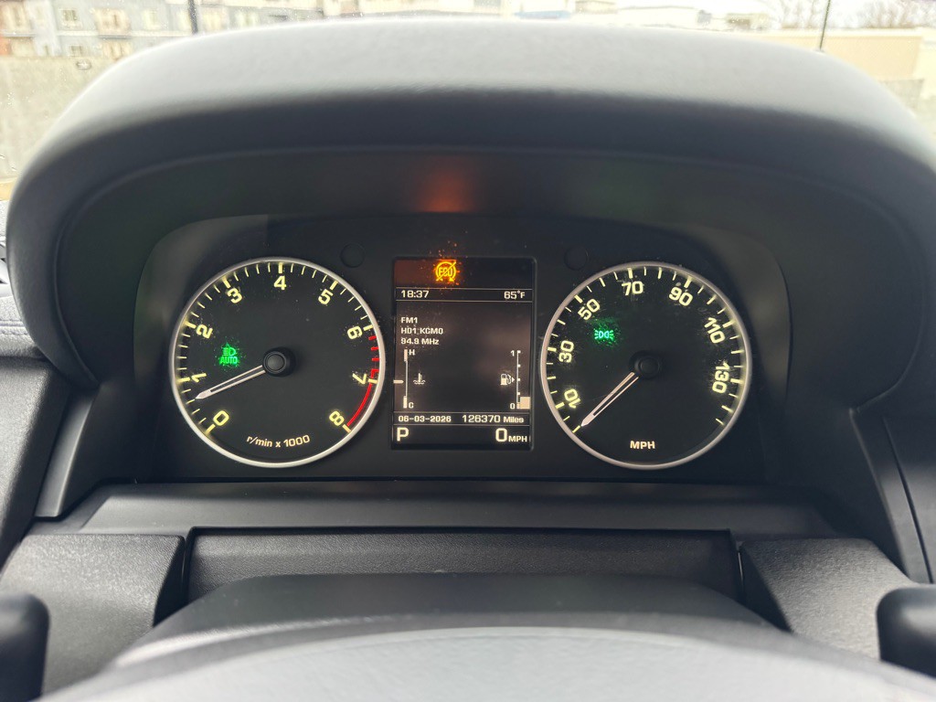 2015 Land Rover LR4 Image 18