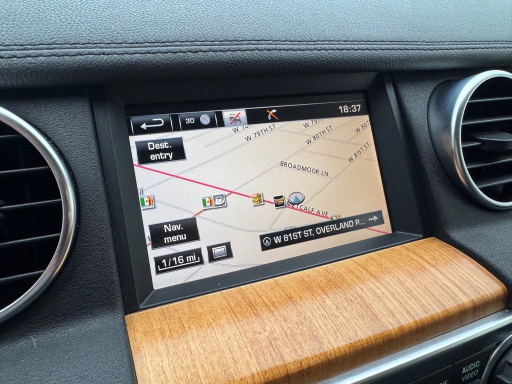 2015 Land Rover LR4 Image 20