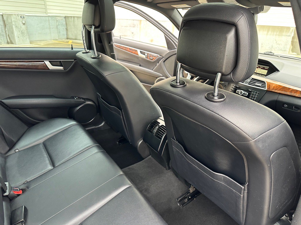 2013 Mercedes-Benz C-Class Image 21