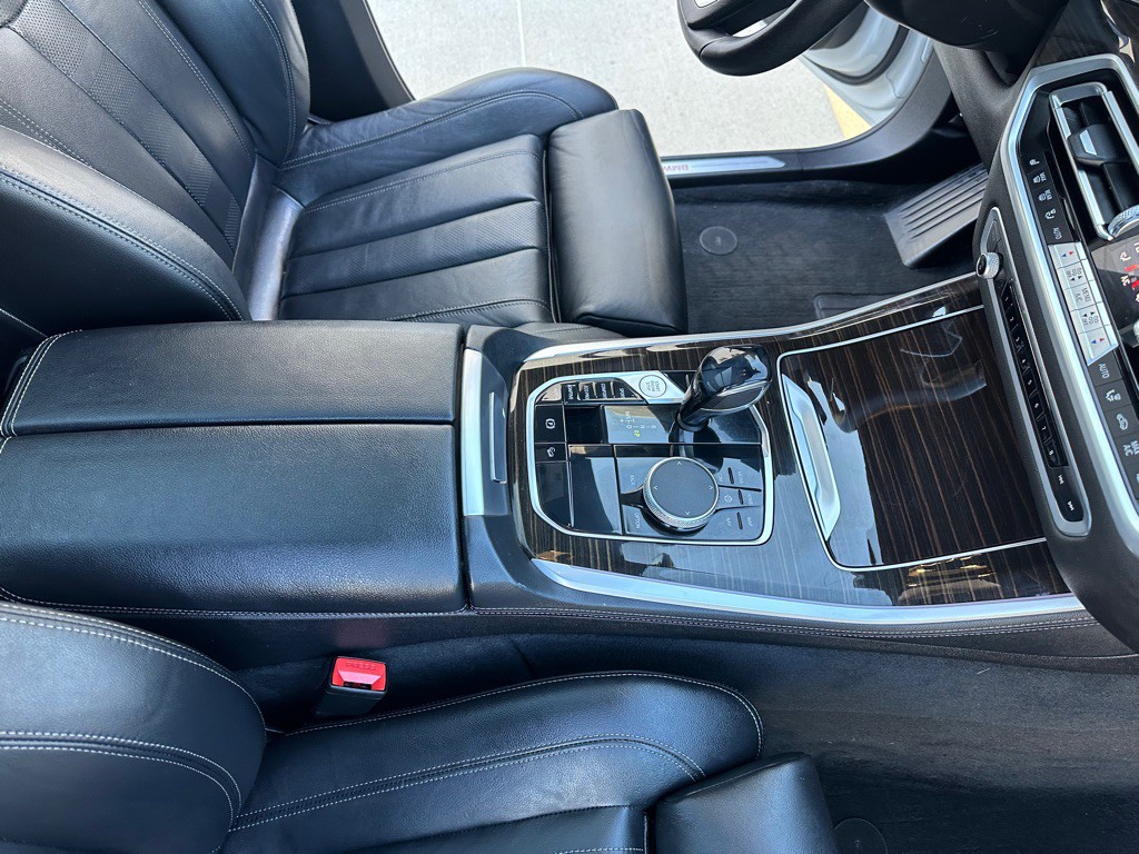 2021 BMW X5 Image 24