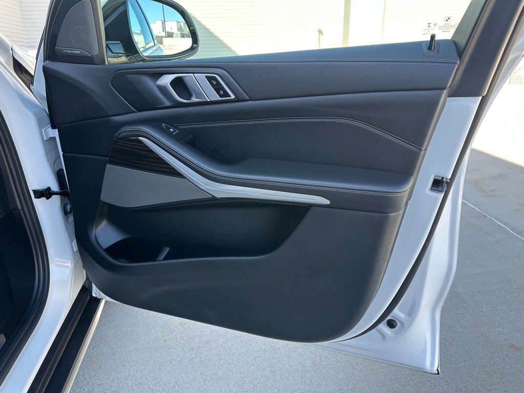 2021 BMW X5 Image 27