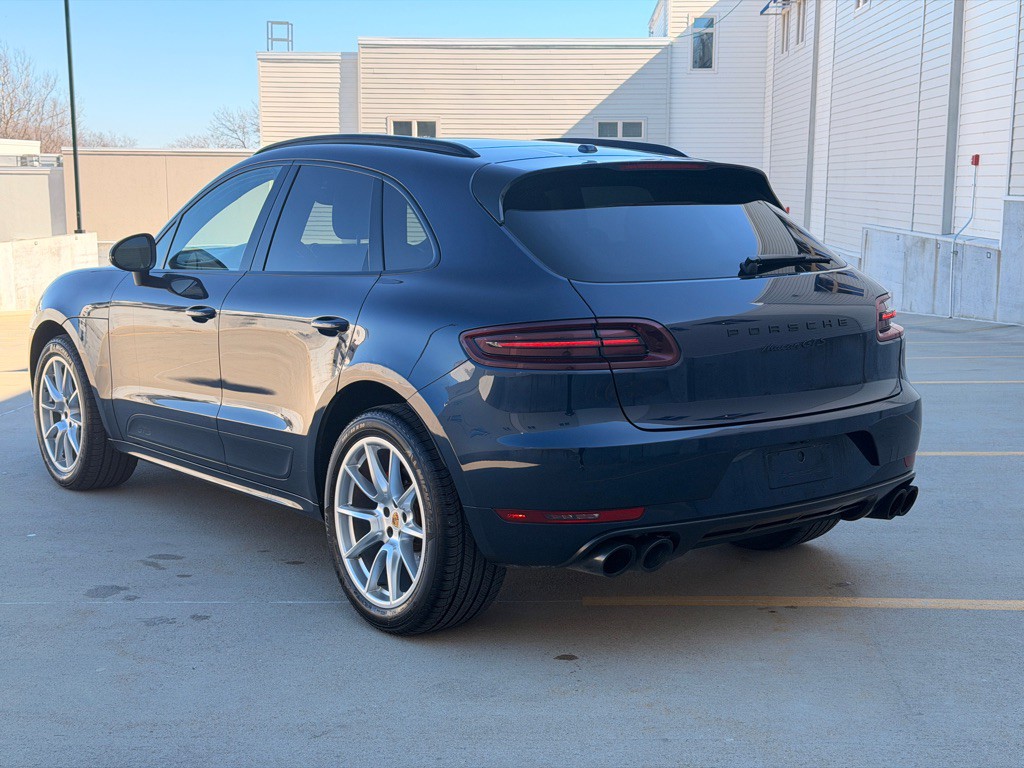 2017 Porsche Macan Image 5