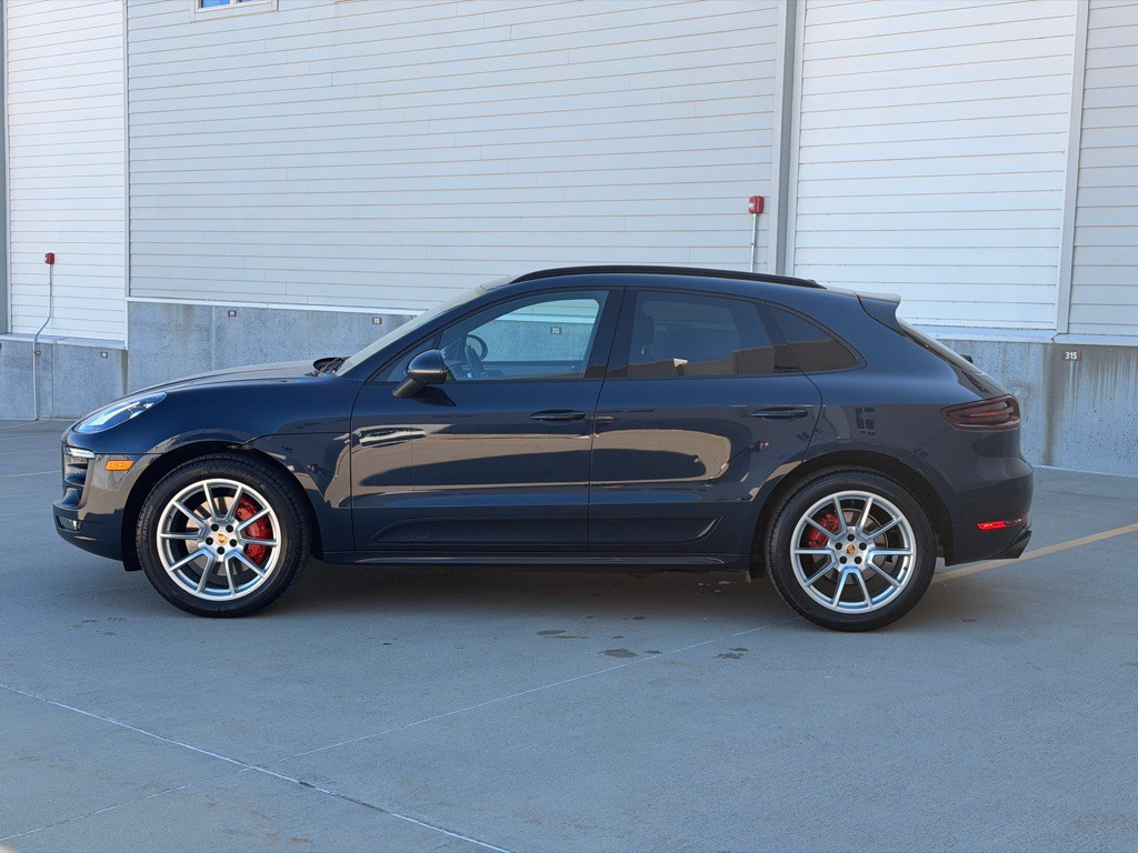 2017 Porsche Macan Image 6