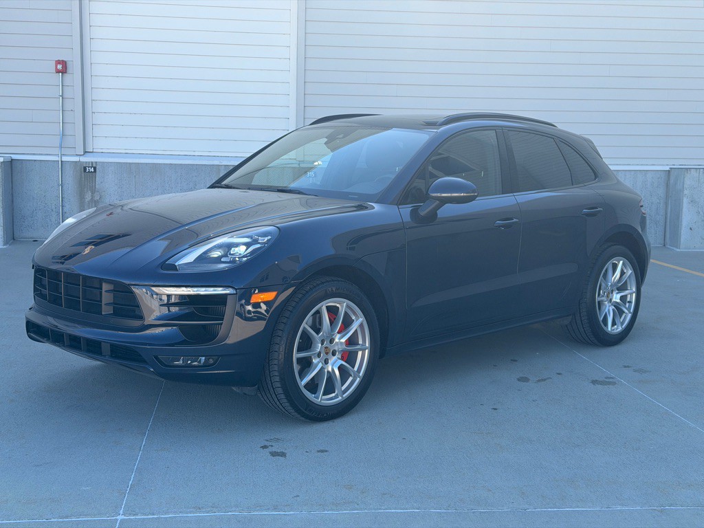2017 Porsche Macan Image 7