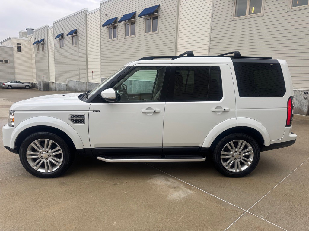2015 Land Rover LR4 Image 6