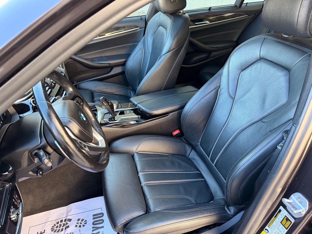 2019 BMW 5 Series Image 11