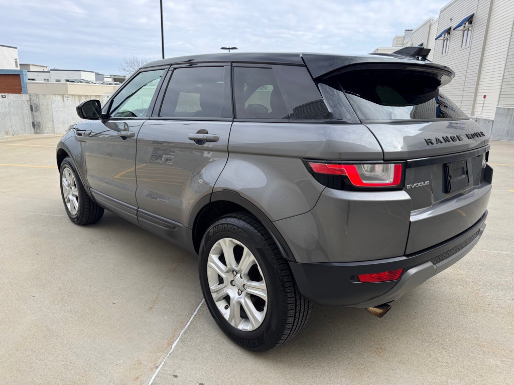 2017 Land Rover Range Rover Evoque Image 5