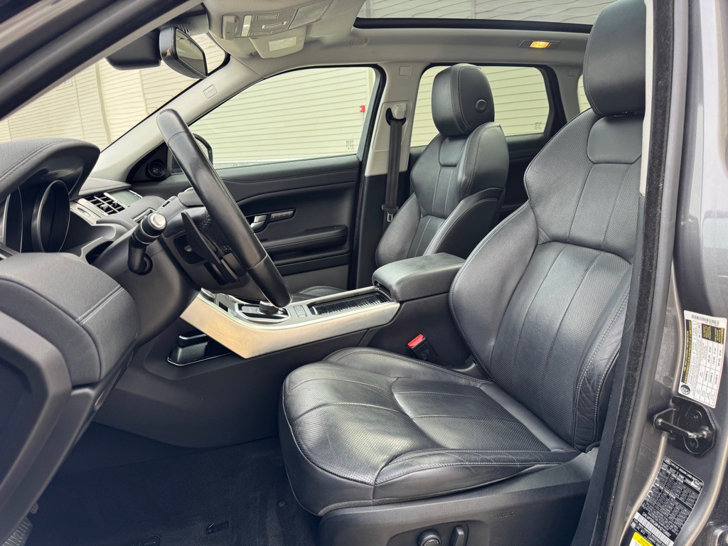 2017 Land Rover Range Rover Evoque Image 13