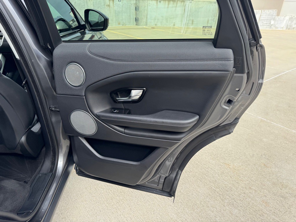 2017 Land Rover Range Rover Evoque Image 26