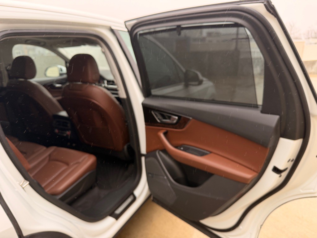 2018 Audi Q7 Image 21