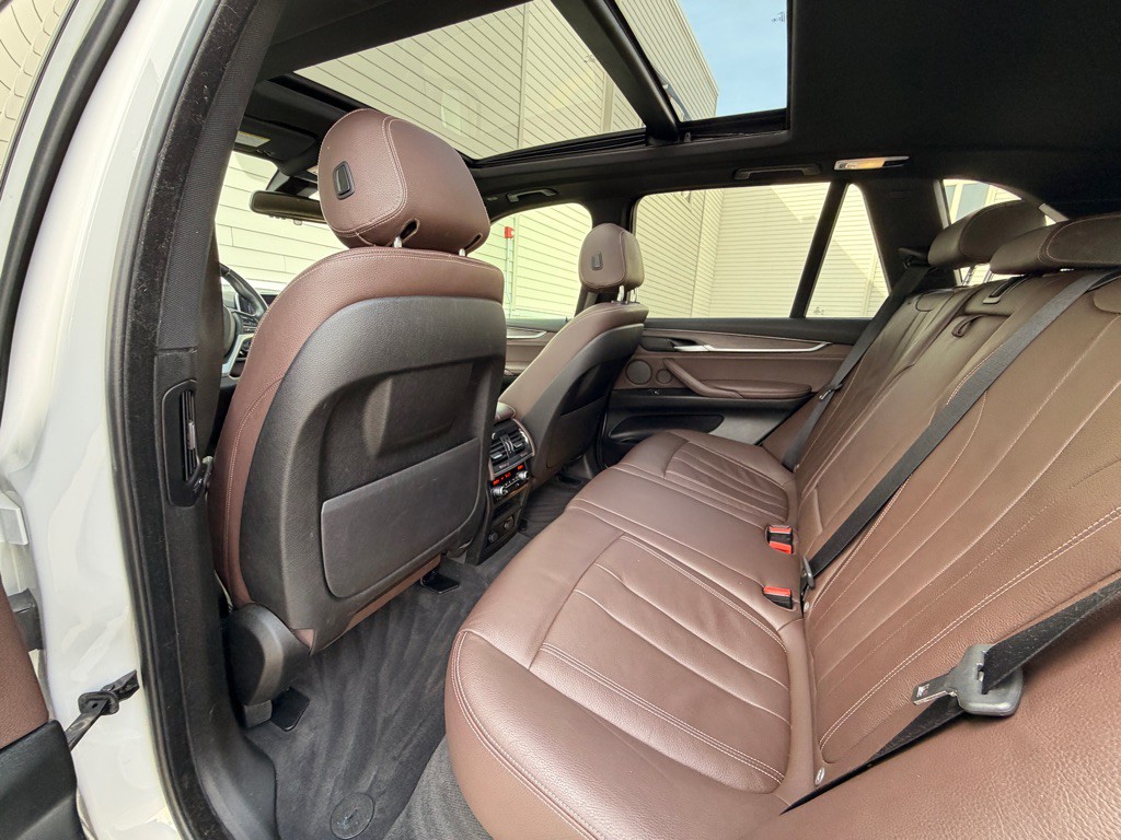 2017 BMW X5 Image 18