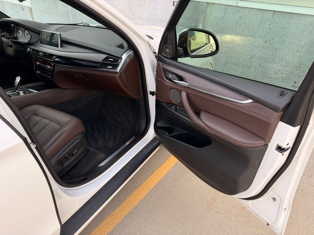 2017 BMW X5 Image 22