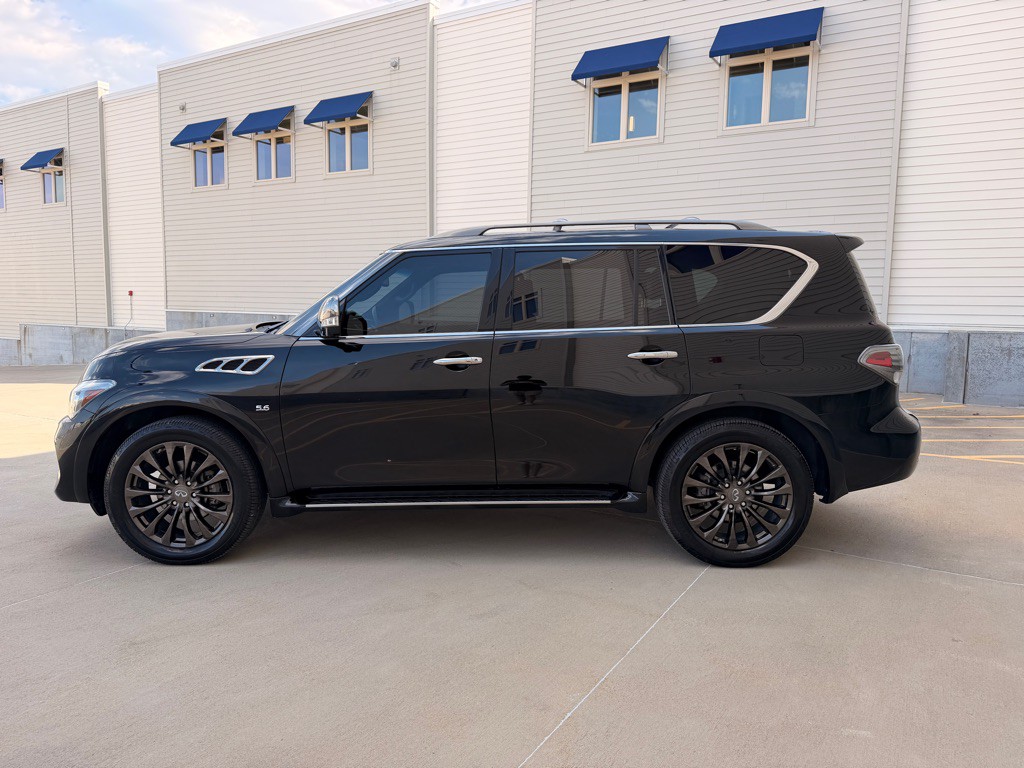 2017 INFINITI QX80 Image 6